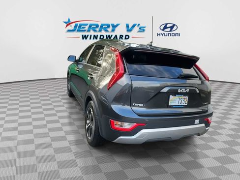 Used 2023 Kia Niro EX w/ EX Cold Weather Package image 6