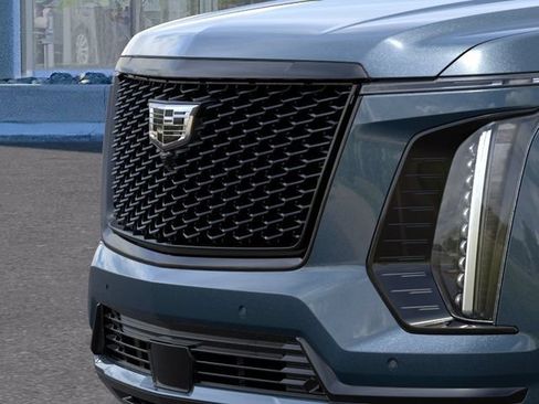 New 2026 Cadillac Escalade ESV Platinum Sport w/ LPO, ONYX Package AWD/4WD image 13