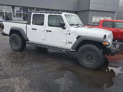 Used 2021 Jeep Gladiator Sport w/ Trailer Tow Package