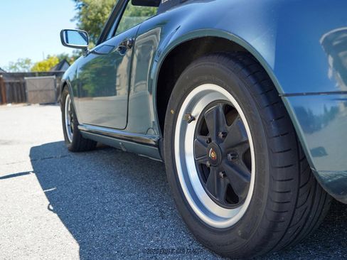 Used 1987 Porsche 911 Carrera RWD image 85