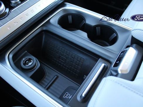 New 2025 Ford Expedition Max Platinum w/ Platinum Ultimate Package image 13