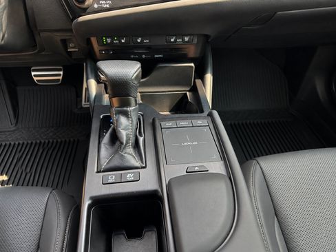 Used 2022 Lexus ES 300h F Sport w/ Accessory Package 2 FWD image 19