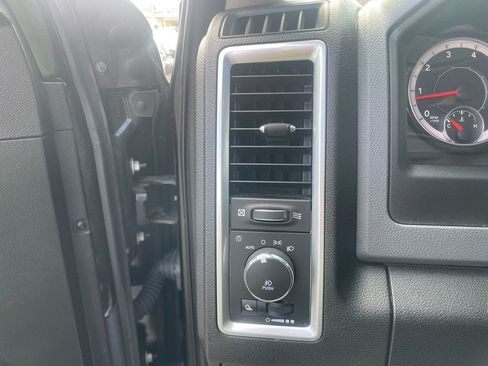 Used 2019 RAM 1500 Warlock AWD/4WD image 14