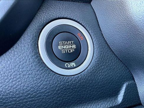 Used 2025 RAM 1500 Lone Star image 31