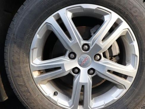 Used 2020 GMC Terrain SLE FWD image 10