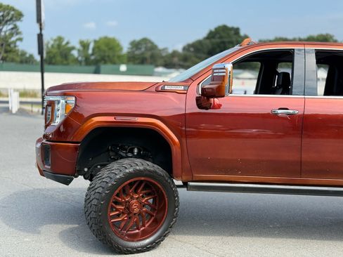 Used 2021 GMC Sierra 2500 Denali w/ Denali Ultimate Package AWD/4WD image 11
