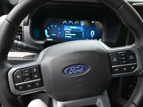 Used 2025 Ford F150 Lariat w/ Equipment Group 502A High image 16