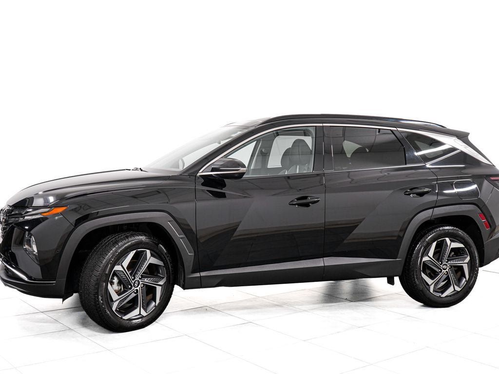 Used 2022 Hyundai Tucson Limited w/ Cargo Package AWD/4WD image 4