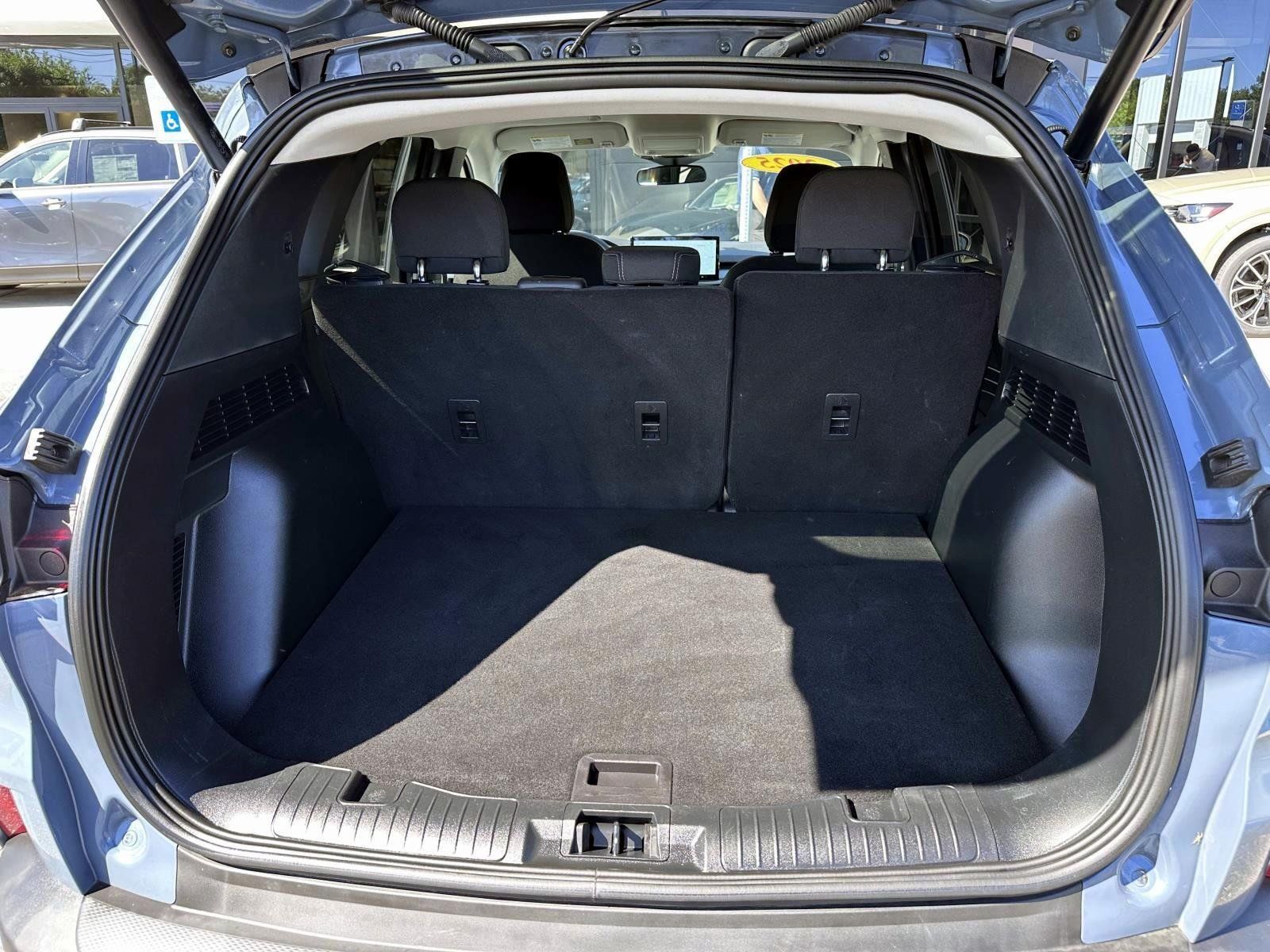 Used 2025 Ford Escape Active w/ Tech Pack #1 AWD/4WD image 7