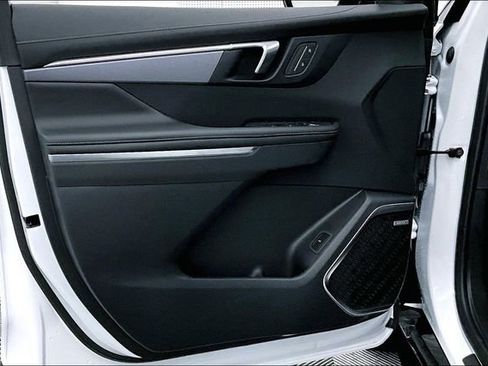 Used 2025 Buick Enclave Sport Touring image 20