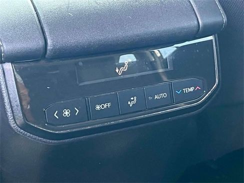 Certified 2021 Toyota Highlander LE image 17