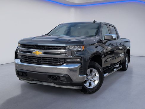 Used 2020 Chevrolet Silverado 1500 LT w/ Bed Protection Package image 2