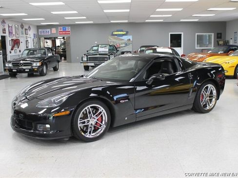 Used 2008 Chevrolet Corvette Z06 w/ Preferred Equipment Group RWD image 3