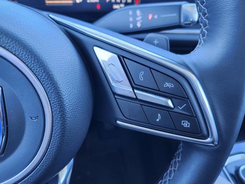 Used 2025 Buick Envision Preferred AWD/4WD image 15