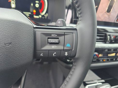 New 2026 Nissan Pathfinder SL image 31