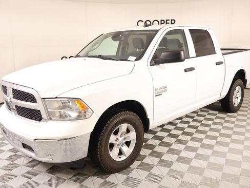 Used 2023 RAM 1500 Classic SLT w/ Electronics Group AWD/4WD image 9