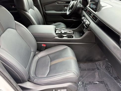 Used 2024 Honda Pilot EX-L image 29