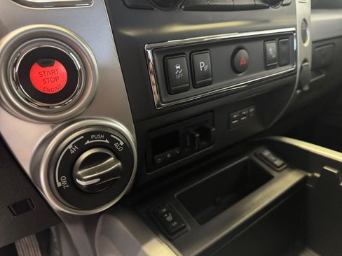 Used 2019 Nissan Titan Platinum Reserve AWD/4WD image 16