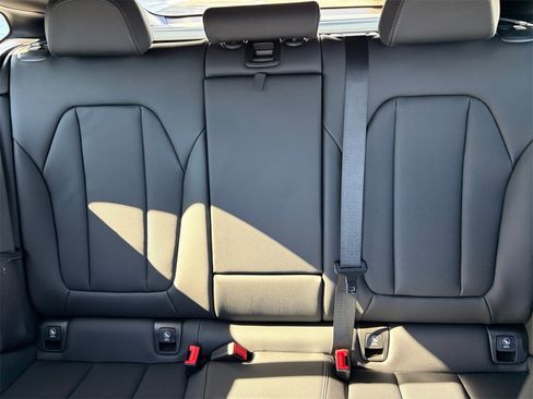 Used 2022 BMW X4 M40i w/ Premium Package image 23