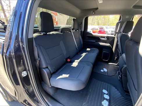 Used 2024 Chevrolet Silverado 1500 LT AWD/4WD image 29