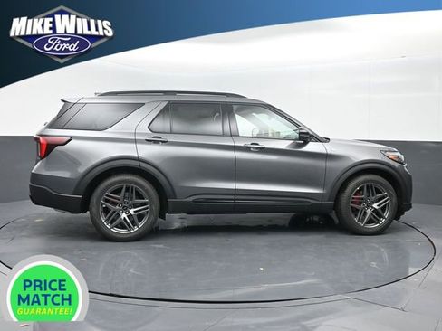 New 2026 Ford Explorer ST-Line w/ ST-Line Street Pack image 8