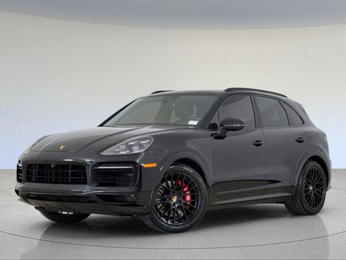Certified 2023 Porsche Cayenne GTS AWD/4WD image 2