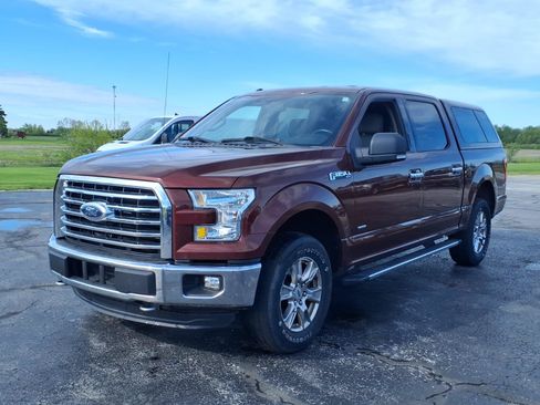 Used 2015 Ford F150 XLT w/ Equipment Group 302A Luxury AWD/4WD image 7