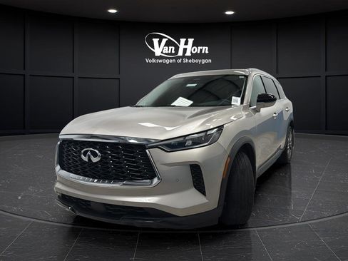 Used 2025 INFINITI QX60 Luxe AWD/4WD image 3