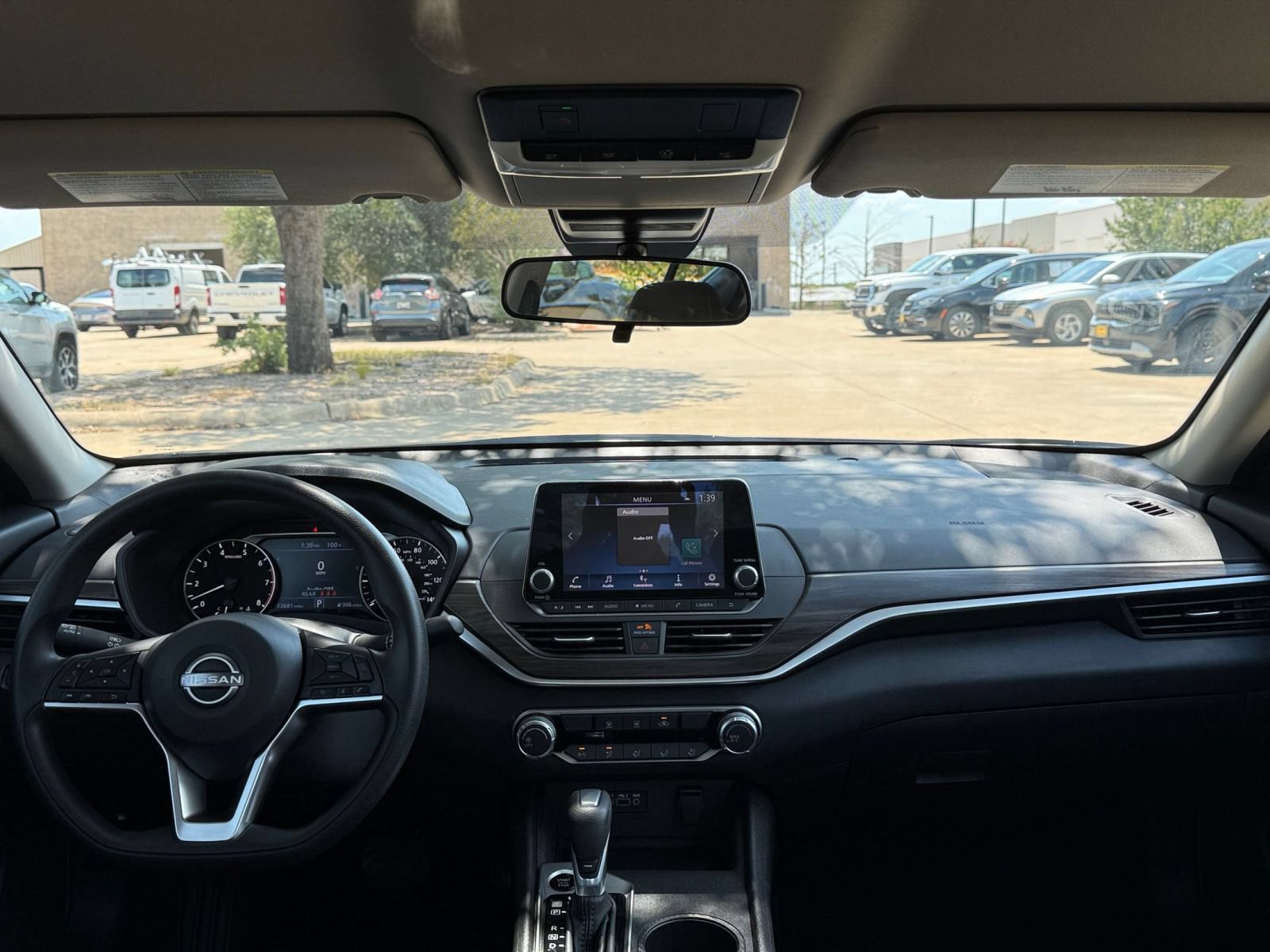 Used 2026 Nissan Altima 2.5 SV FWD image 32