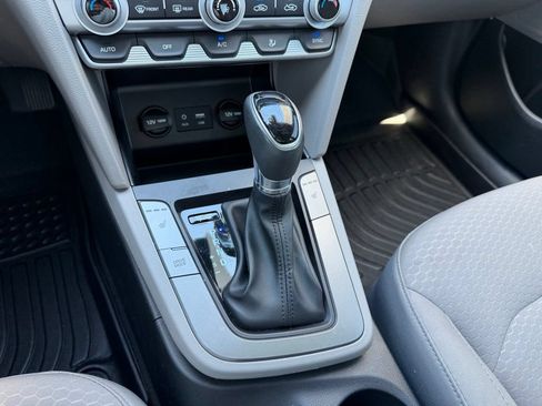 Used 2020 Hyundai Elantra Value Edition FWD image 24