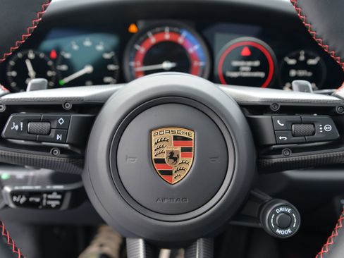 Certified 2024 Porsche 911 Carrera image 30