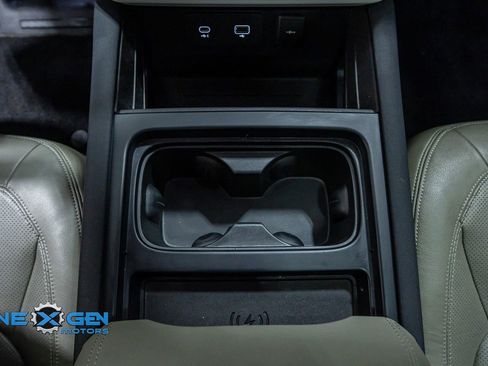 Used 2023 Land Rover Defender 110 S image 20