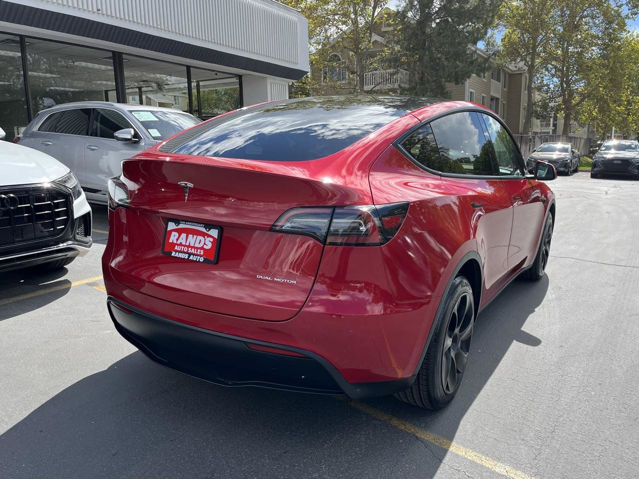 Used 2023 Tesla Model Y Long Range AWD/4WD image 12