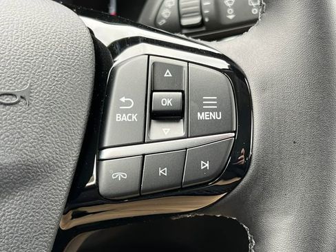 New 2024 Ford Escape SE FWD image 16
