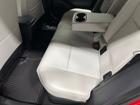 Used 2025 Toyota Prius XLE image 46