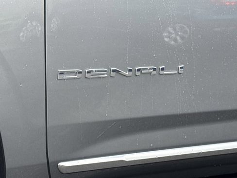 New 2026 GMC Yukon Denali w/ Sun & Power Step Package image 17