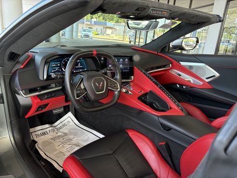 Used 2023 Chevrolet Corvette Stingray Premium Conv w/ Z51 Performance Package RWD image 13