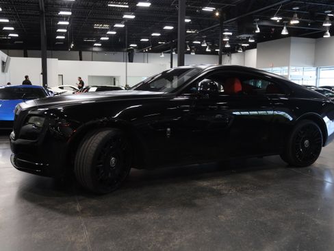Used 2016 Rolls-Royce Wraith RWD image 10