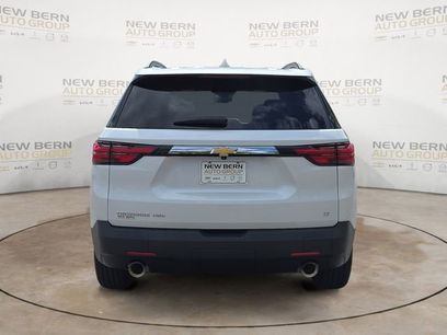 Used 2023 Chevrolet Traverse LT