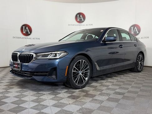 Certified 2023 BMW 530i xDrive w/ Premium Package image 3