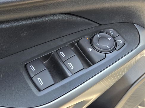 New 2026 Chevrolet Trax RS w/ Sunroof Package image 14