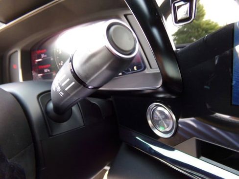 Used 2025 Chevrolet Corvette E-Ray w/ Stealth Interior Trim Package AWD/4WD image 19