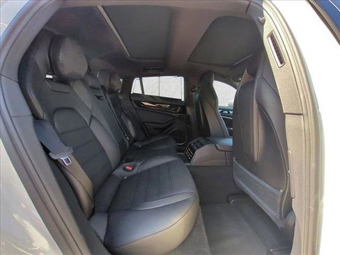 Used 2024 Porsche Panamera image 22