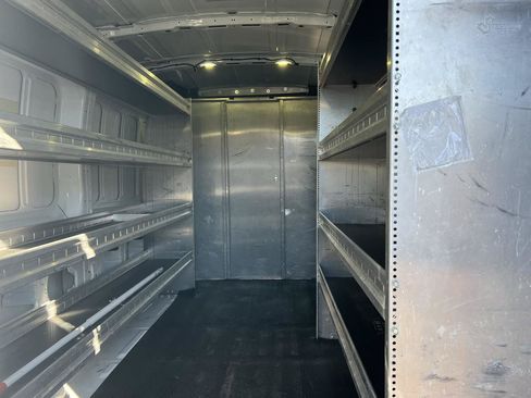 Used 2017 Ford Transit 250 148 Medium Roof RWD image 8
