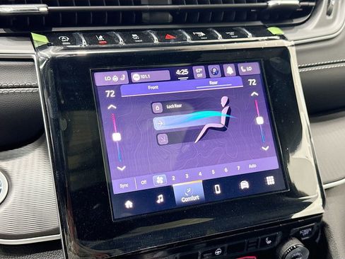 New 2025 Jeep Grand Cherokee L Laredo w/ Luxury Tech Group I image 39