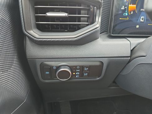 Used 2025 Ford Mustang Coupe RWD image 16