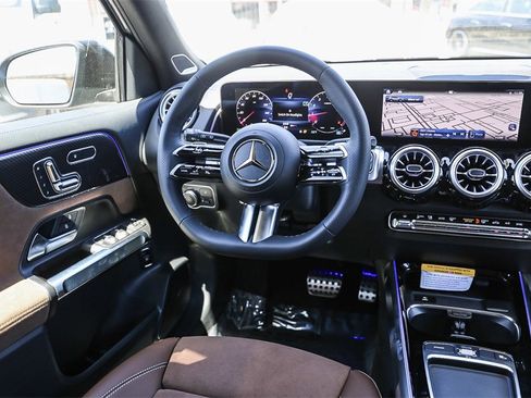 Used 2024 Mercedes-Benz GLB 250 image 15