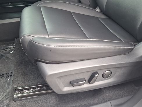 Used 2025 Nissan Murano SL w/ Cargo Package AWD/4WD image 18