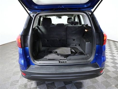 Certified 2019 Ford Escape S image 9