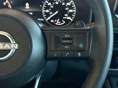 Certified 2024 Nissan Rogue SV FWD image 25